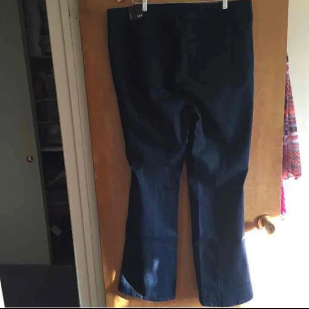 Jeans - Picture 3 of 3